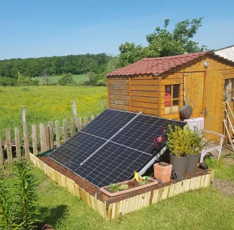 Fotovoltaico da giardino integrato_1